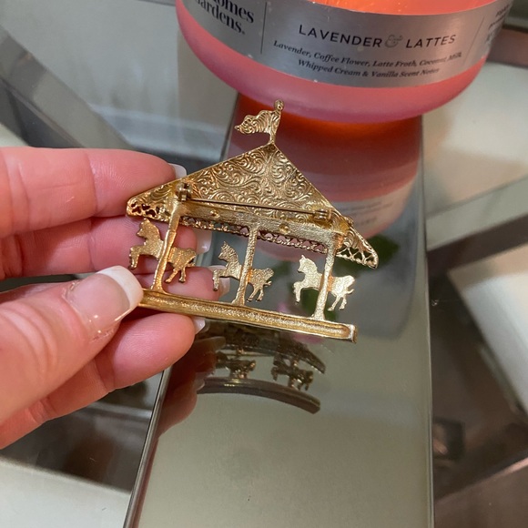 COPY - Vintage Brooch Pink Roses Horse Carousel Rhinestone Porcelain Enamel - Picture 3 of 6